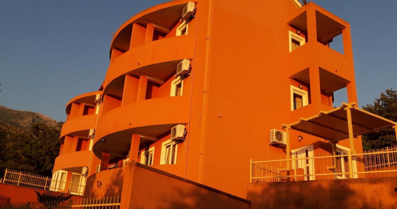 Danilo Kazanegra Apartment Sveti Stefan